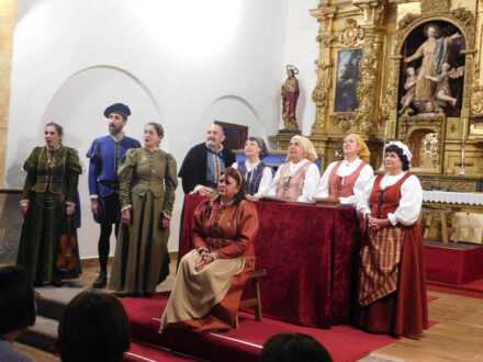 Tarde de Teatro en Aldehuela de la Bóveda, representación número 50 de ‘Buscando a Nebrija’