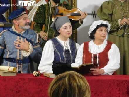 La gira del grupo teatral Lazarillo de Tormes suma otro éxito en Florida de Liébana