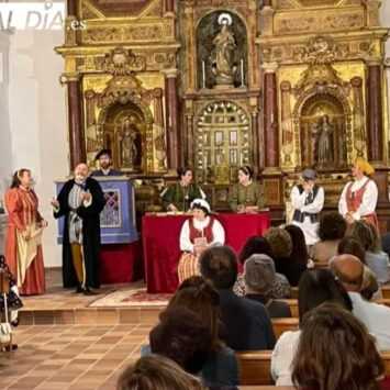 Multitudinaria representación de ‘Buscando a Nebrija’ en la Ermita de San Luis