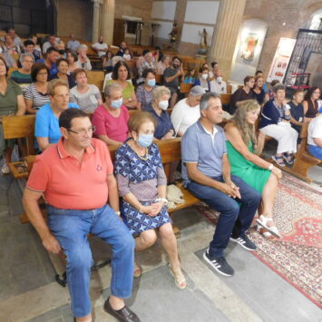 El Campo de Peñaranda despide su Verano Cultural en la iglesia parroquial con la representación de «Buscando a Nebrija»