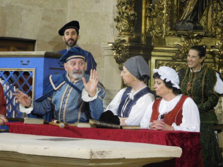 ‘Buscando a Nebrija’ sigue su recorrido teatral por la provincia