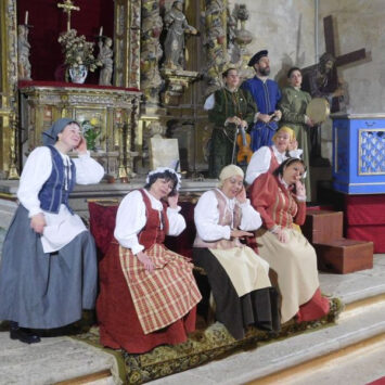 ‘Buscando a Nebrija’ sigue arrancando aplausos por la provincia salmantina (Sequeros)