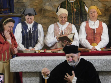 La iglesia de Valdemierque acoge el montaje ‘Buscando a Nebrija’