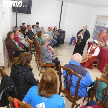 Martinamor acoge con entusiasmo la obra ‘Buscando a Nebrija’