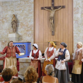 Nuevo Naharros celebra la representación teatral «Buscando a Nebrija»