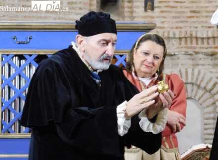 Buscando a Nebrija, teatro y arte en Coca de Alba