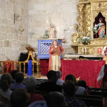 Cerezal de Peñahorcada se volcó con «Buscando a Nebrija»