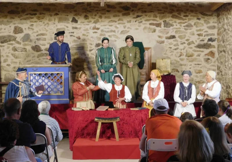Santa María de Sando celebra el legado de Nebrija a través del teatro