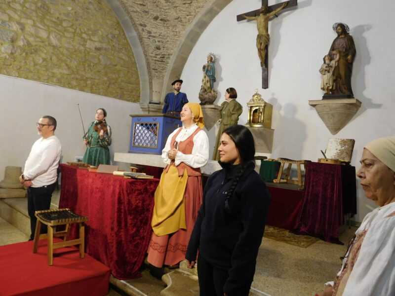 En Navasfrías, “Buscando a Nebrija» llegó a su función número 300 y final