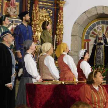 Un público entregado llena en Sanchotello para ver ‘Buscando a Nebrija’